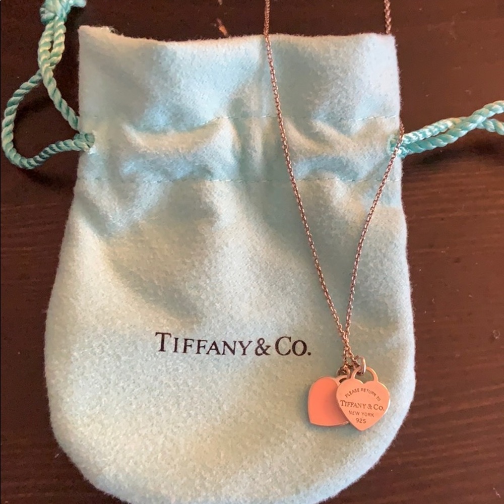 *Authentic* Tiffany and Co Silver heart necklace❤️